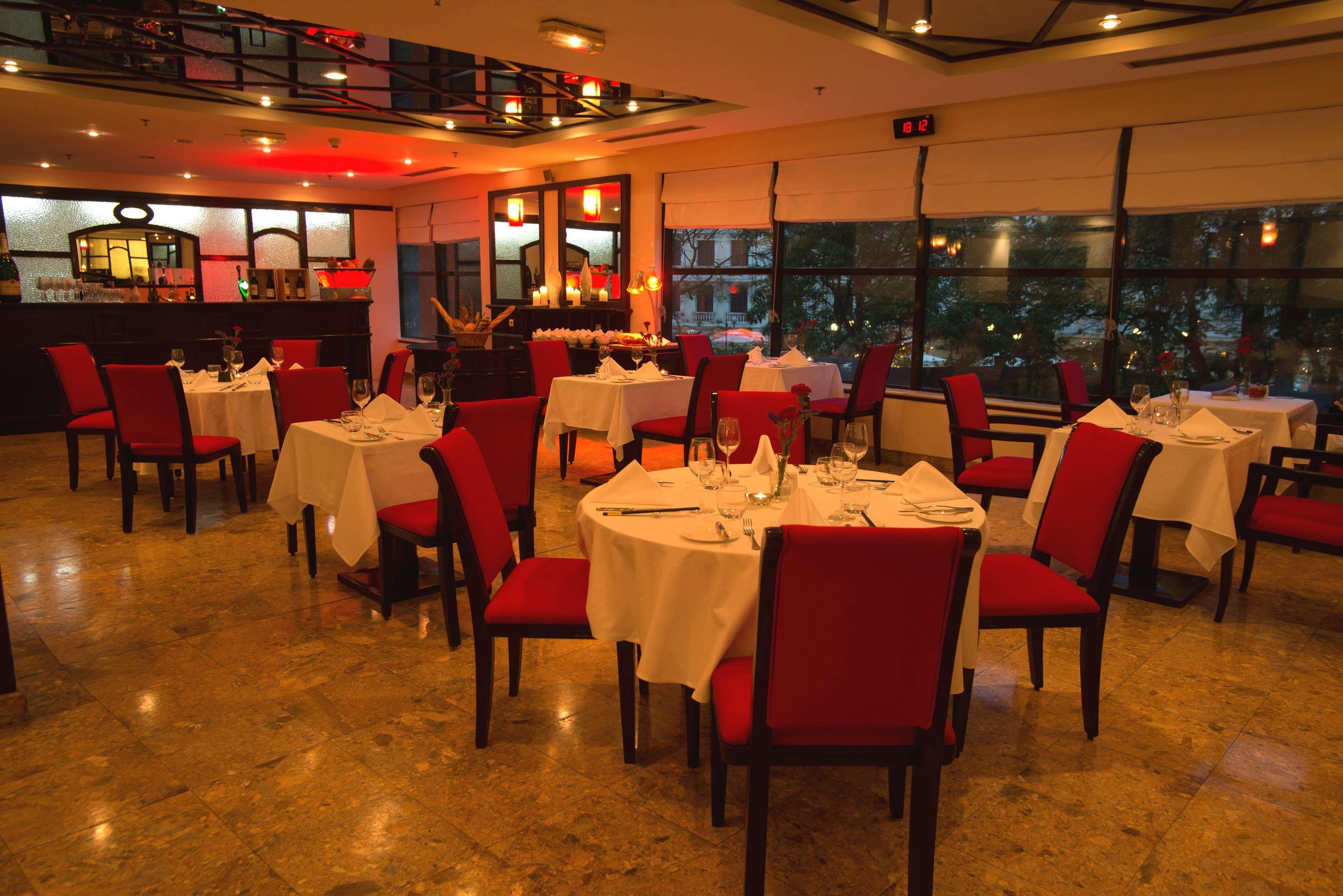 Hilton Hanoi Opera Luaran gambar