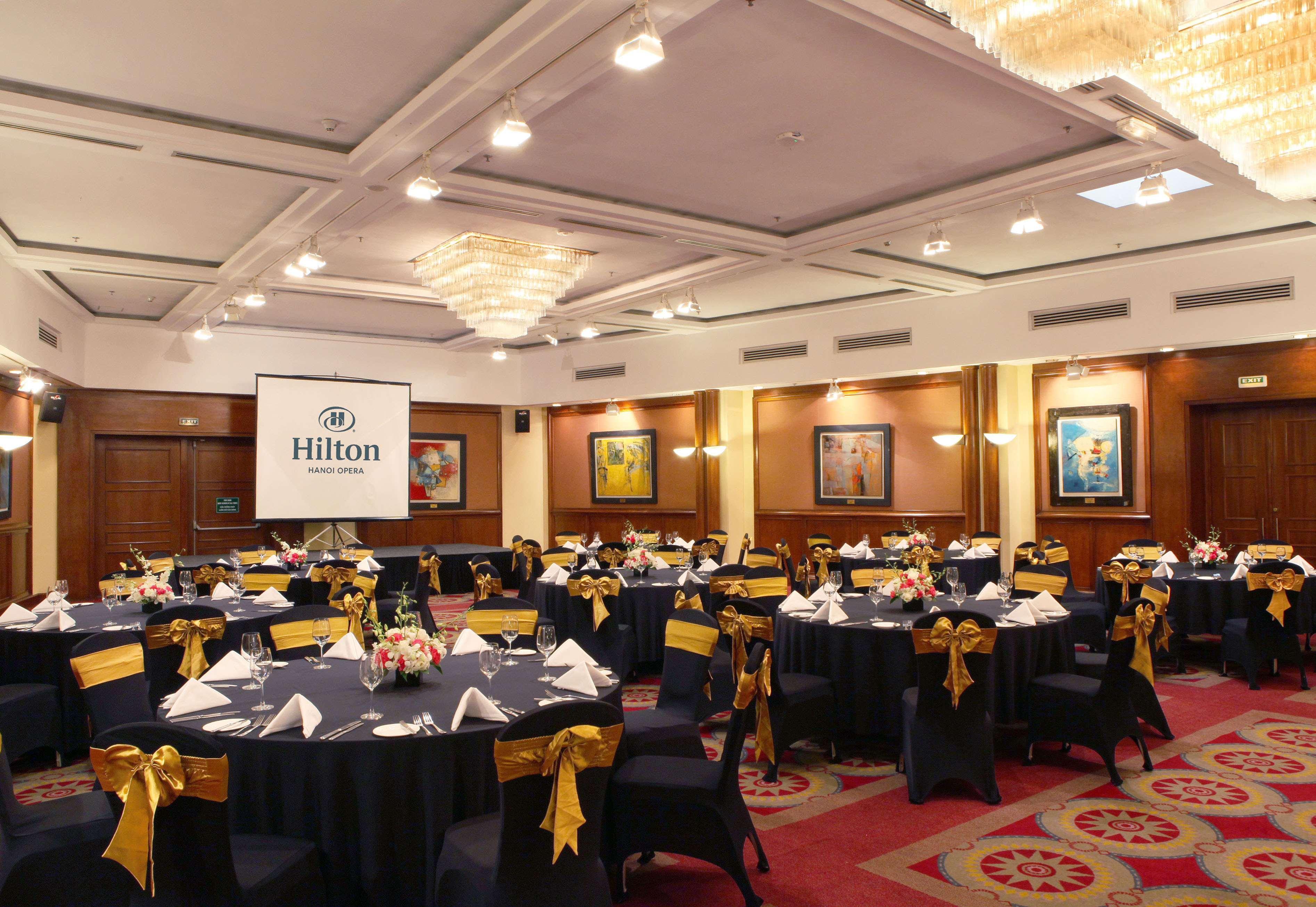 Hilton Hanoi Opera Luaran gambar